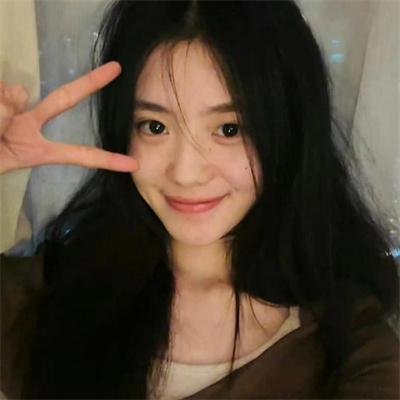 黑珍珠艾曼妞